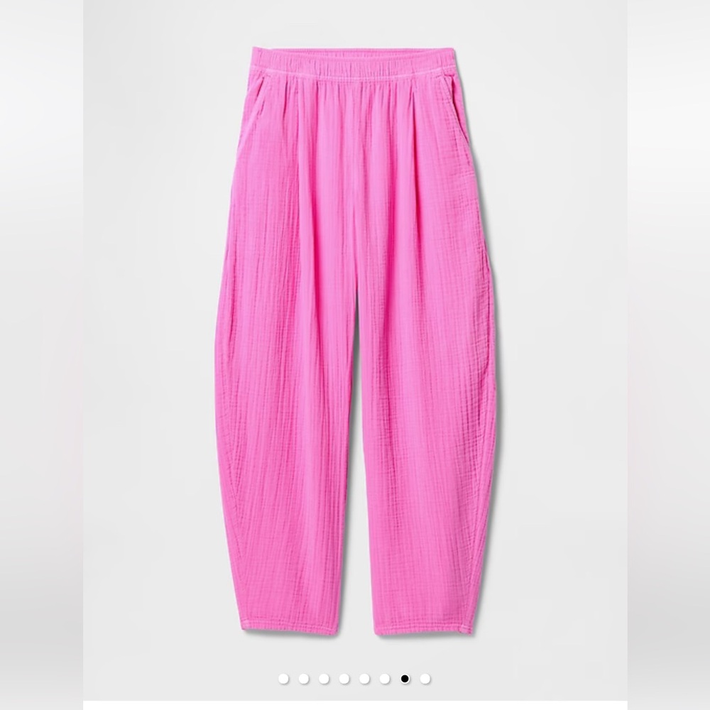 GAP crinkle gauze barrel pants